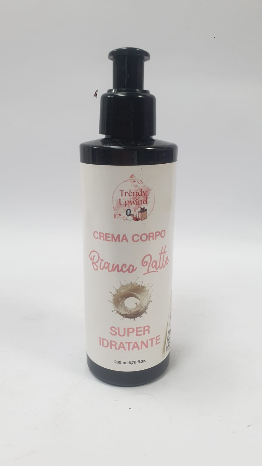 Crema corpo super idratante trendy upwind cocco e vaniglia / bianco latte