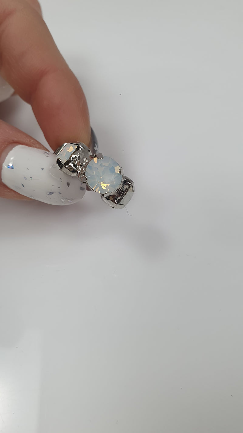 Orecchini trik bijoux mezzo cerchio con brillantini vari colori