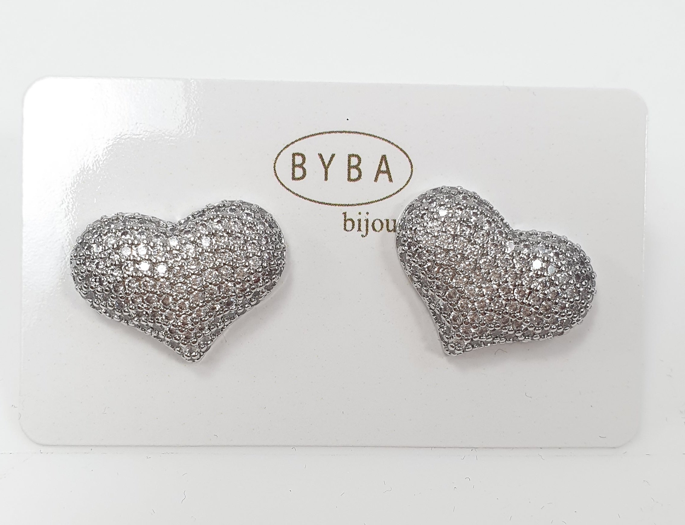 Orecchini a lobo cuore argento di byba bijoux