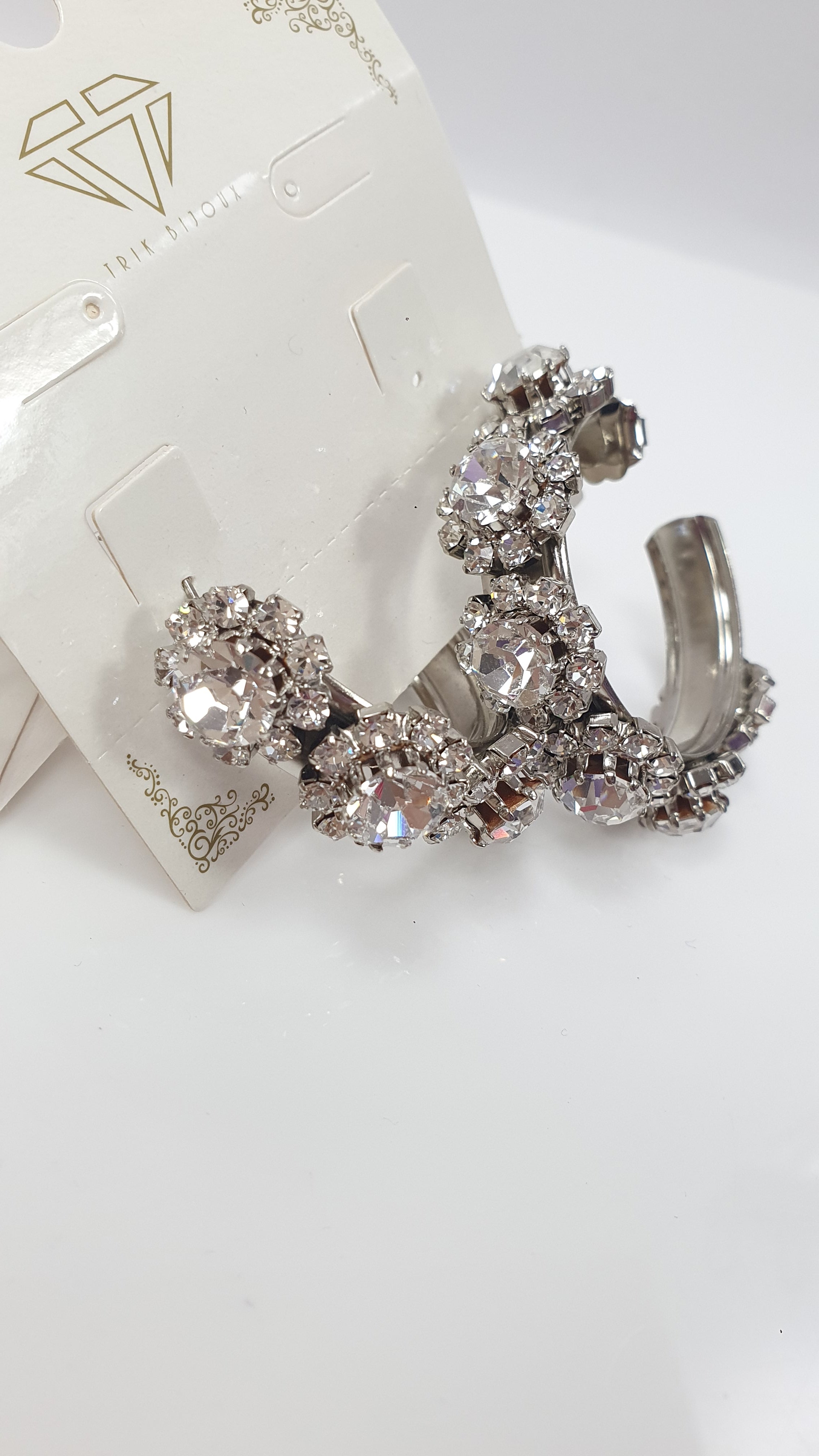 Orecchini mezzo cerchio con fiori di brillantini di trik bijoux argento