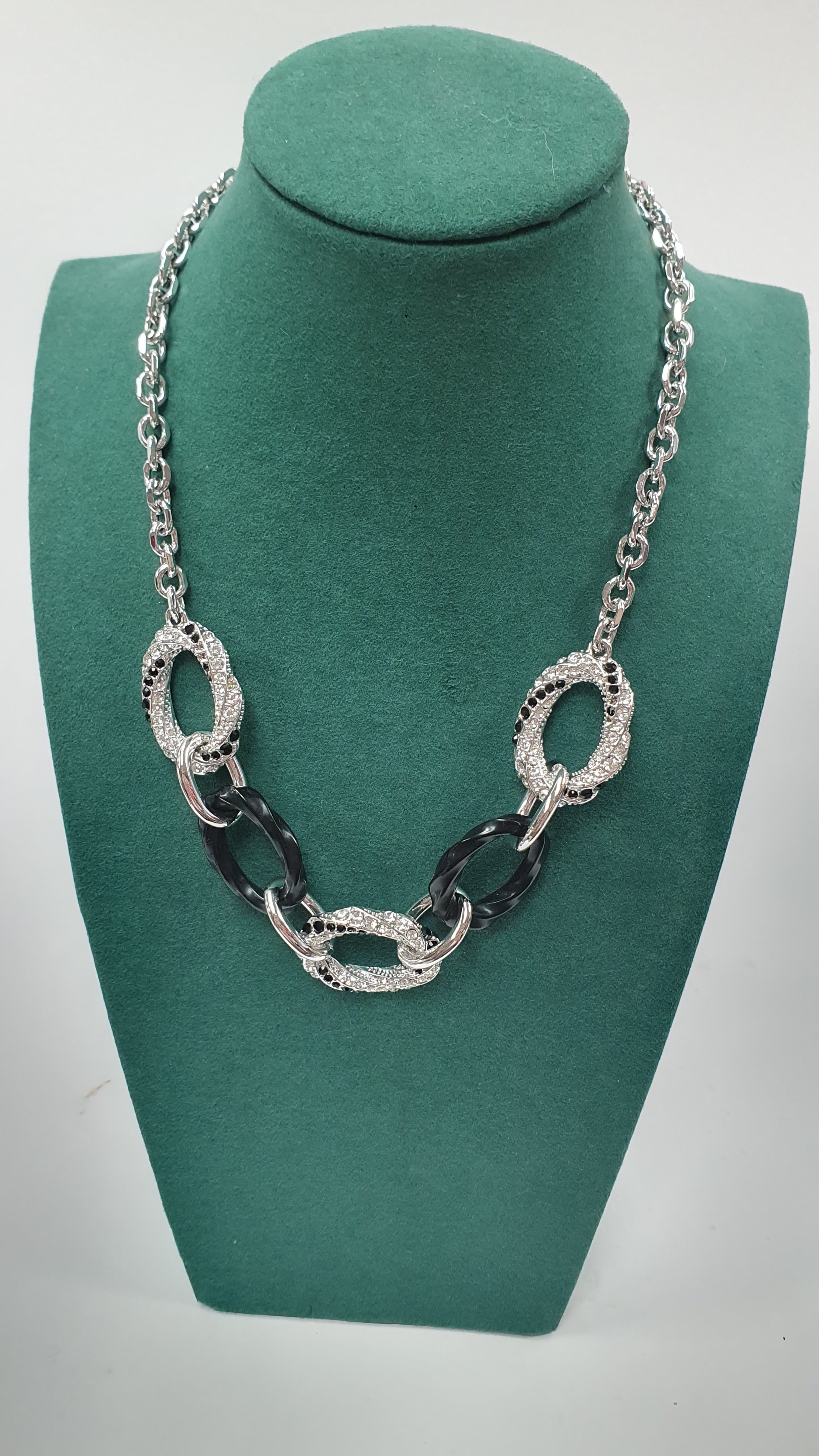 Collana donna di gemir argento e nero