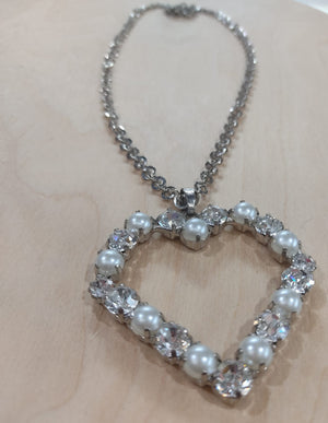 collana donna di trik bijoux cuore aegento e perle
