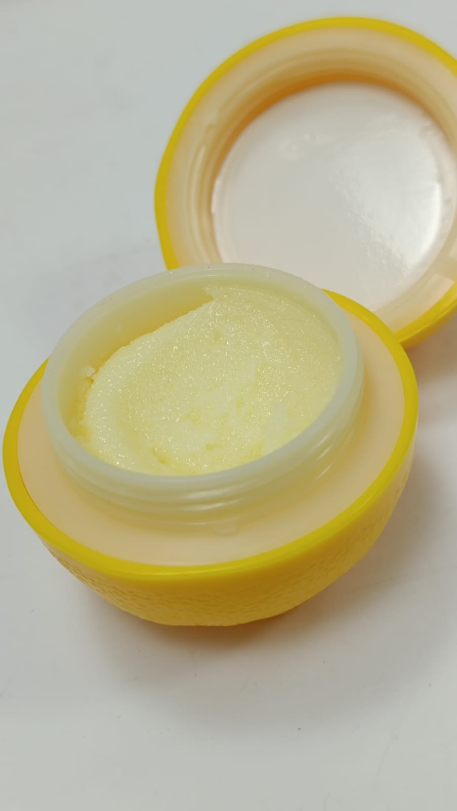 Scrub viso-labbra di face complex Pompelmo/ limone/ pera/ pesca/ mela