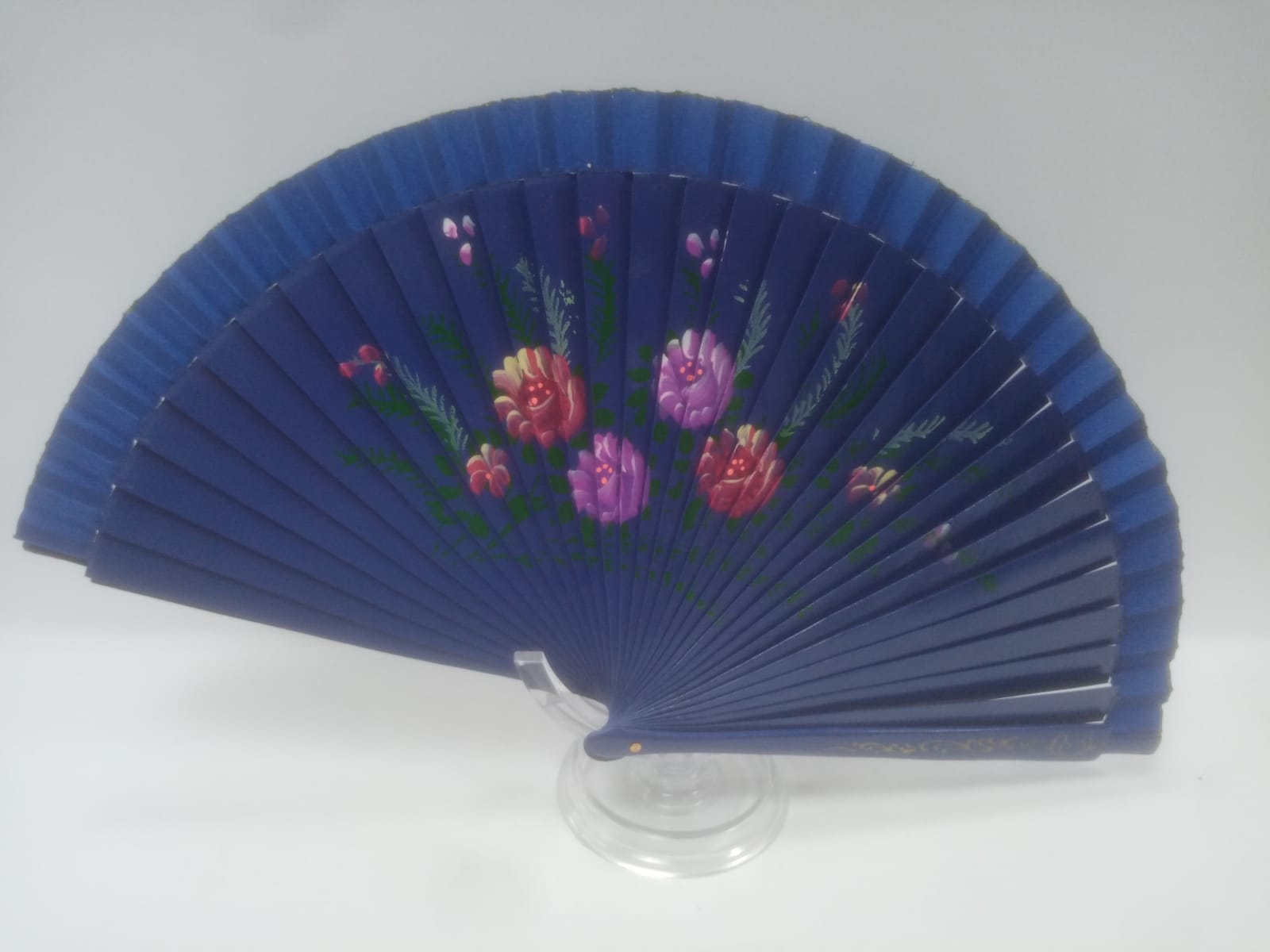 ventaglio made in italy con fiori rosa, nero, fucsia,rosso, bianco, blu