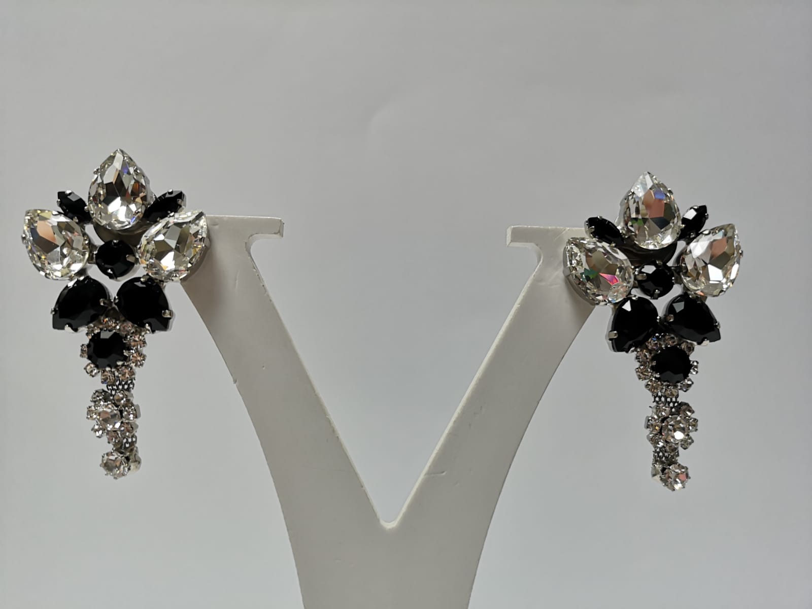 Set da donna di collana e orecchini con fiore pendente argento di trik bijoux
