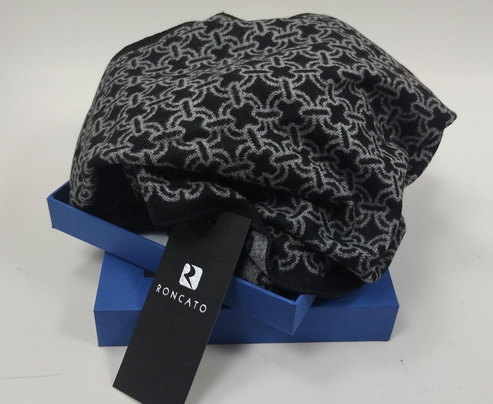 Sciarpa uomo di roncato a fantasia 46.002.12 nero/ grigio/ marrone