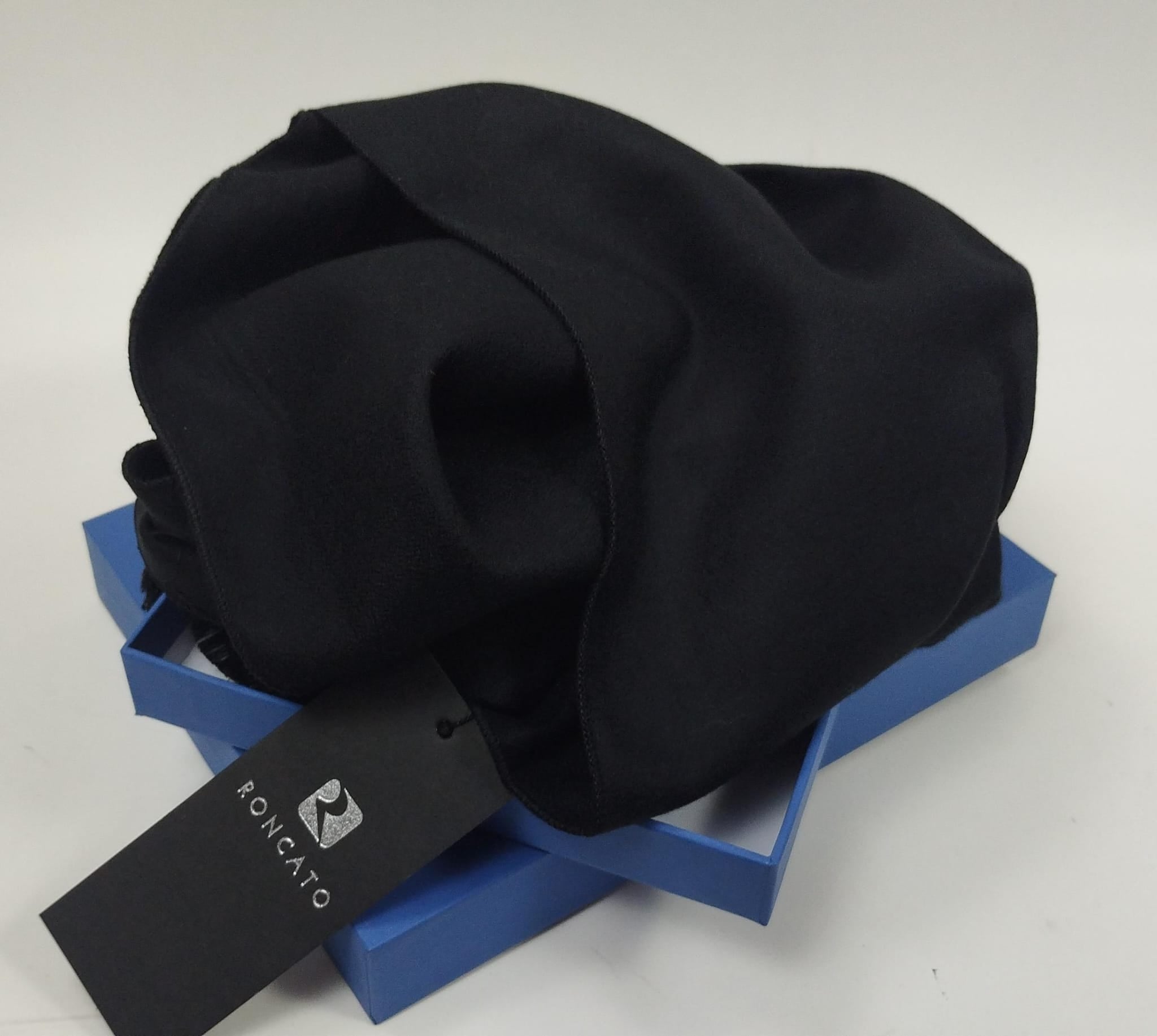 Confezione regalo sciarpa uomo di roncato 46.002.01 nero/blu/grigio/grigio scuro