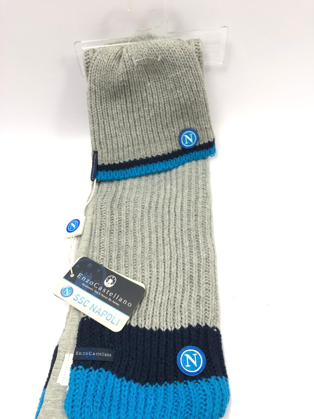 Coordinato cappello e sciarpa con il logo del Napoli