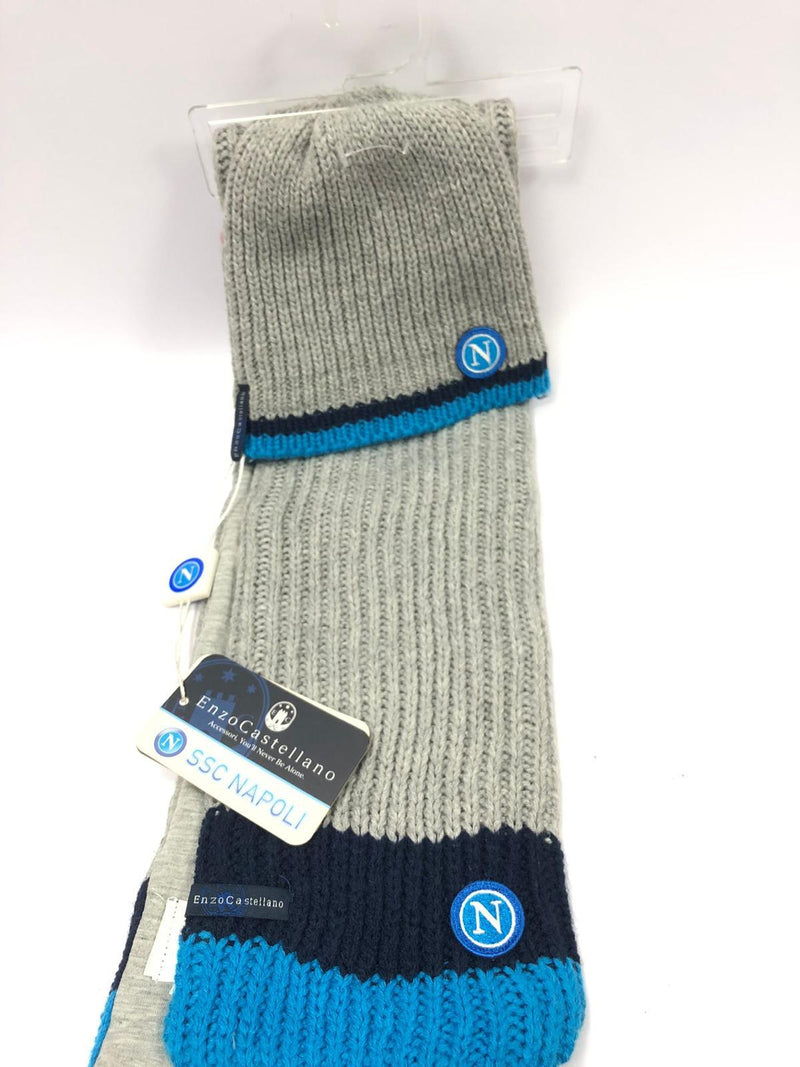 Coordinato cappello e sciarpa con il logo del Napoli