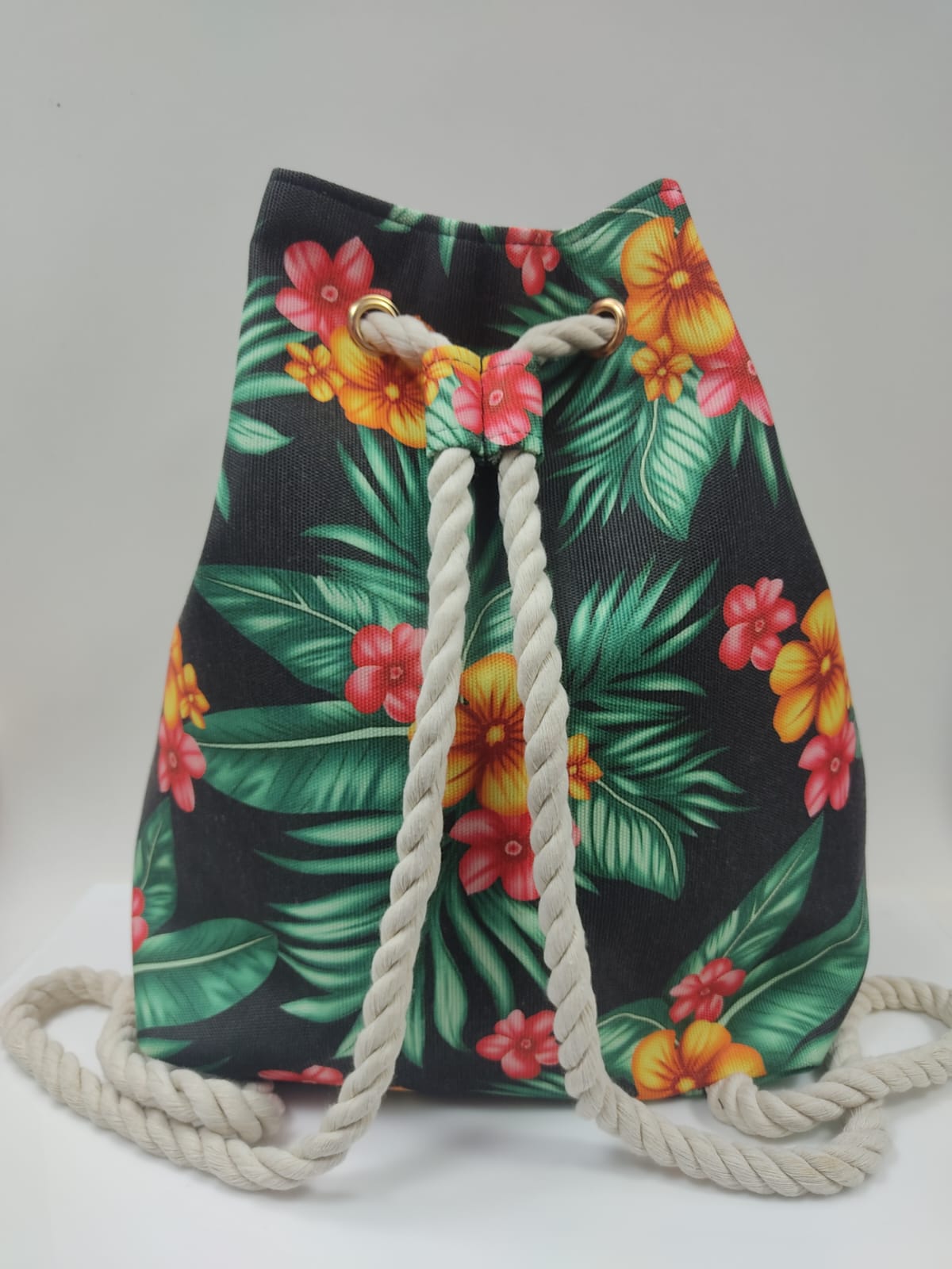 sacca mare tropical nero Aloha di camomilla milano cod. 00701 nero/ bianco