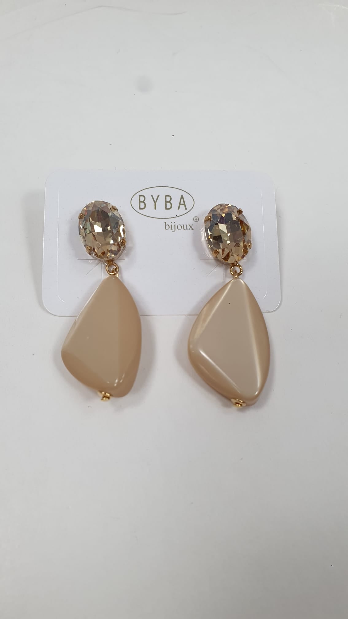 coordinato di bracciale e orecchini di byba bijoux verde/ beige