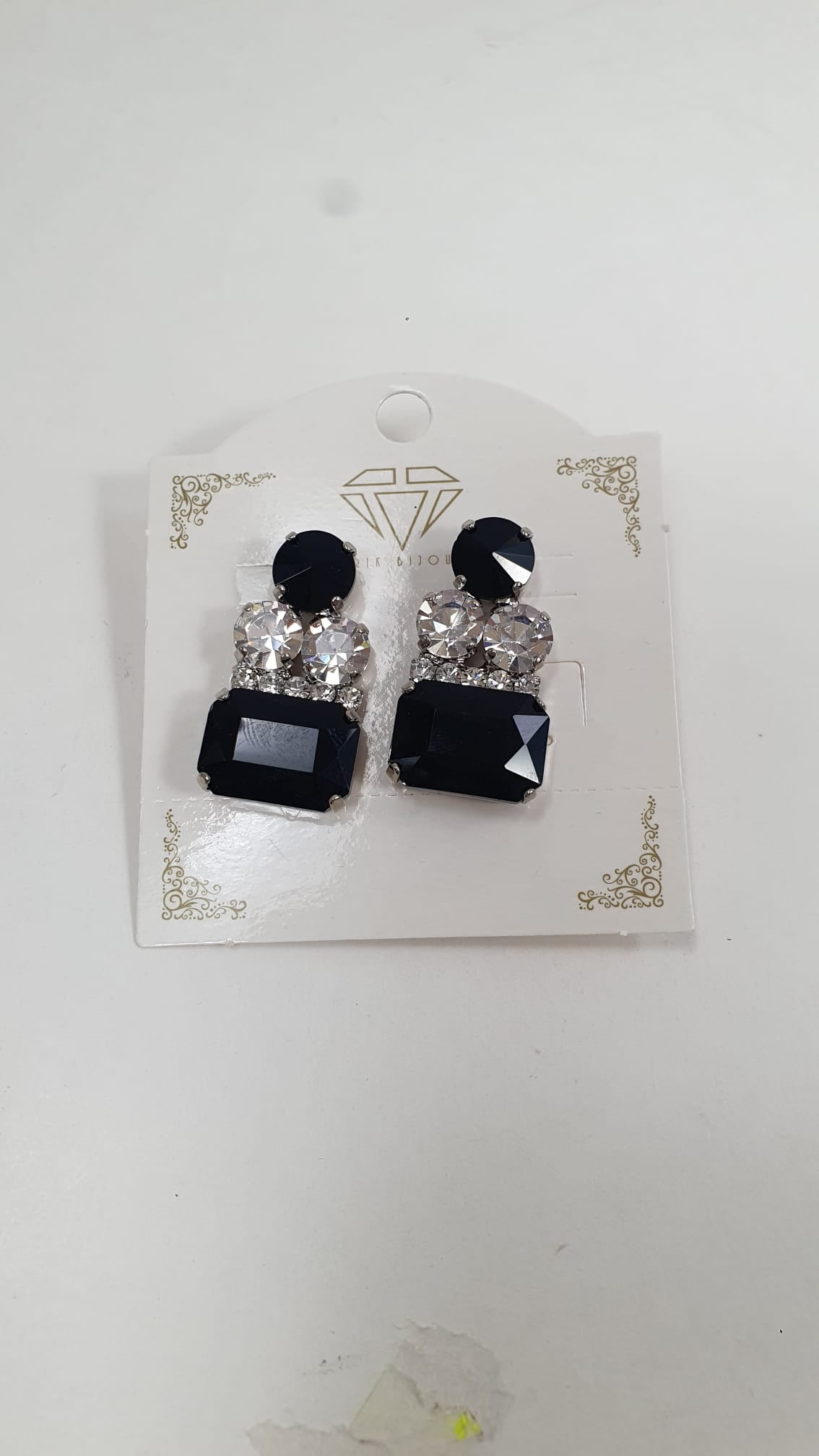 coordinato di orecchini, collana e anello di trik bijoux nero/ verde/ blu/ oro/ argento