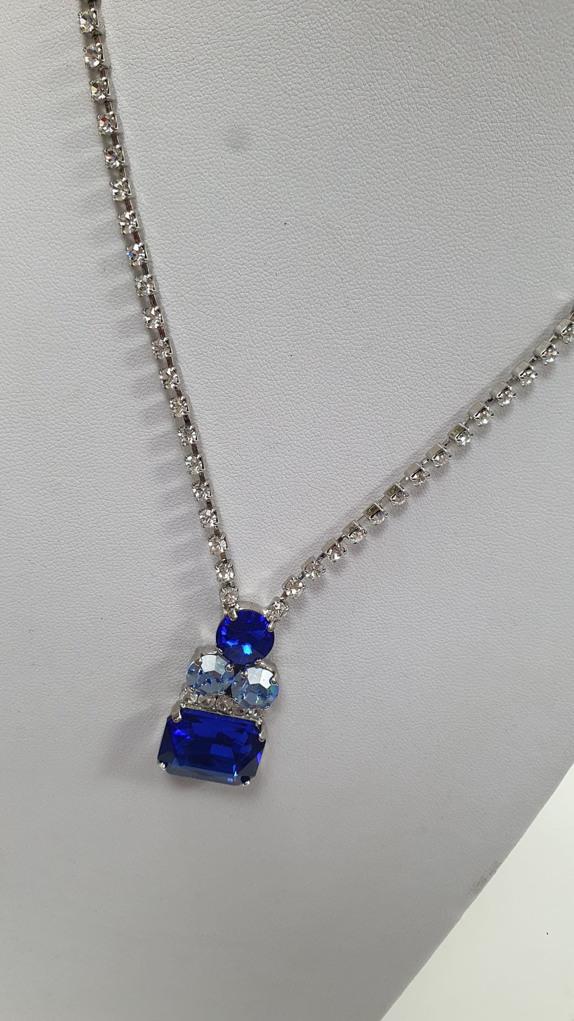 coordinato di orecchini, collana e anello di trik bijoux nero/ verde/ blu/ oro/ argento
