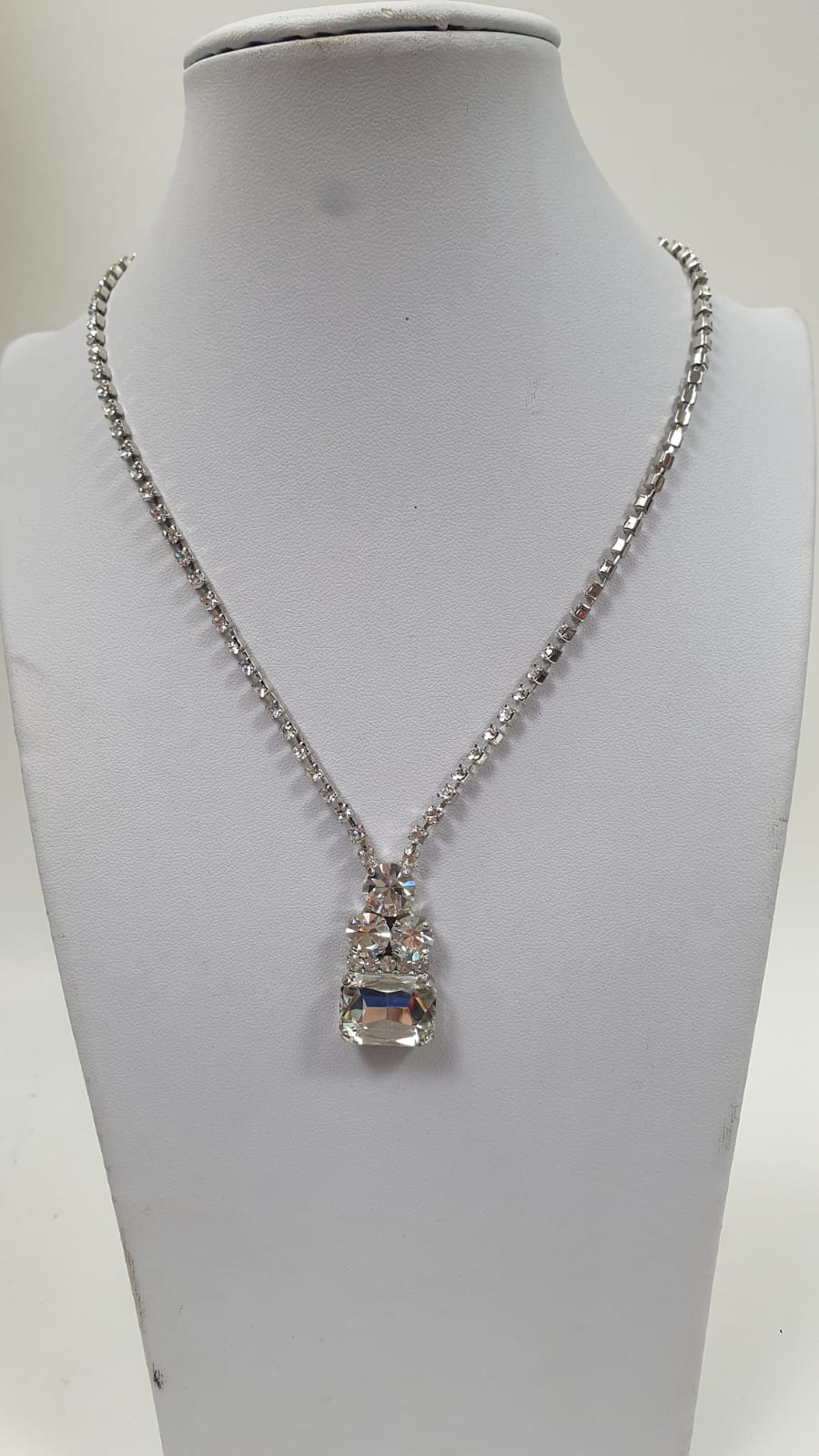 coordinato di orecchini, collana e anello di trik bijoux nero/ verde/ blu/ oro/ argento