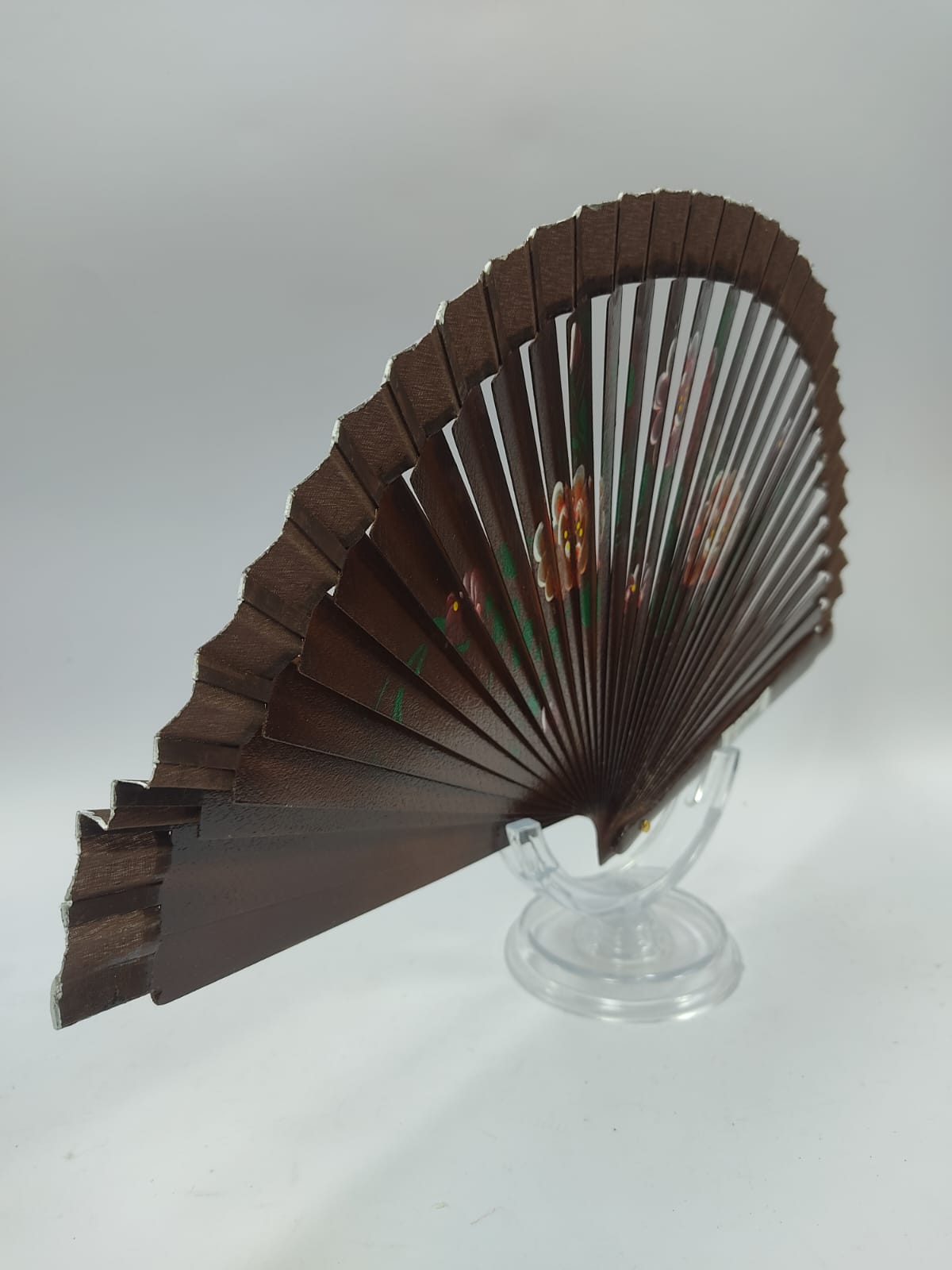 Ventaglio in legno dipinto a mano misura grande fucsia/ nero/ marrone/ rosso/ viola