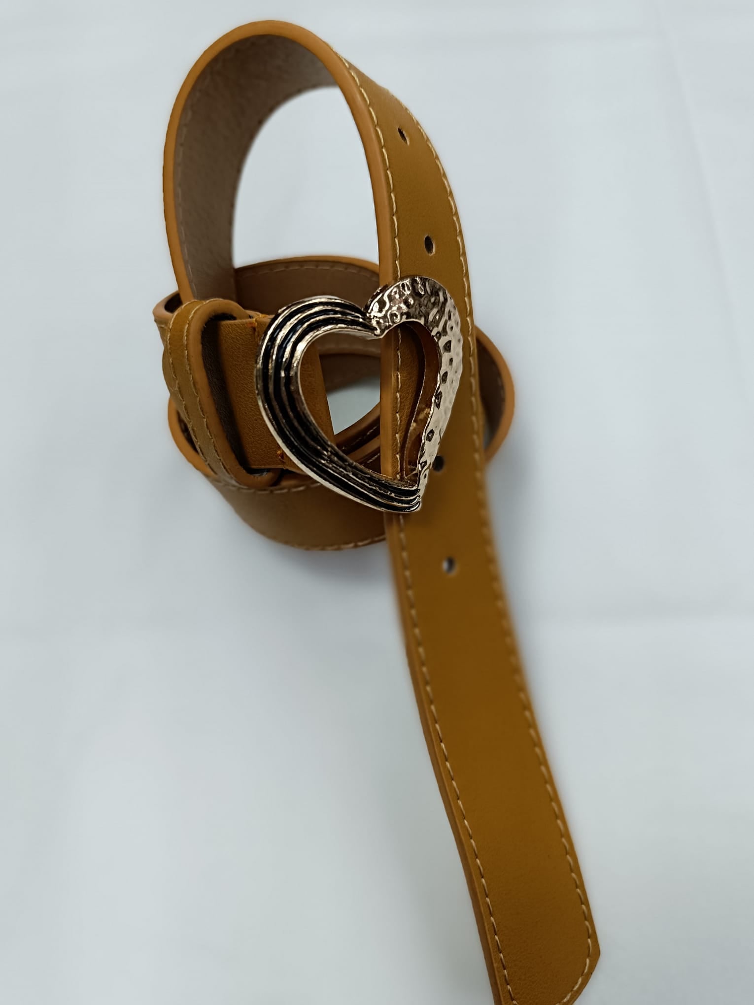 Cintura donna di Enrico coveri con fibia color oro a forma di cuore cipria/nero/ blu/ ocra