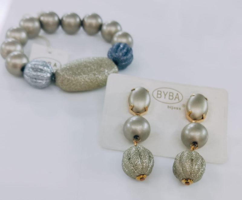 Set coordinato di orecchini e bracciale di byba bijoux