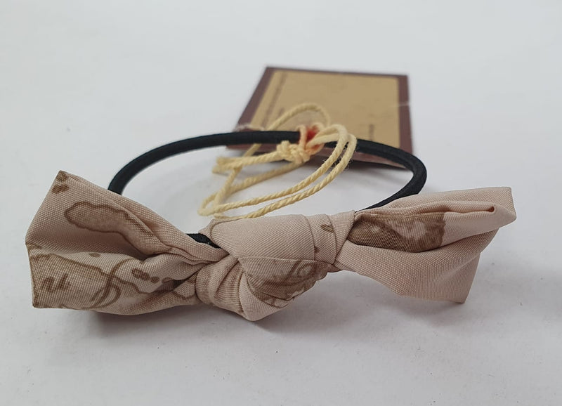 Elastici per capelli di Alviero martini con fiocco piccolo morbido Beige/panna/verde/grigio