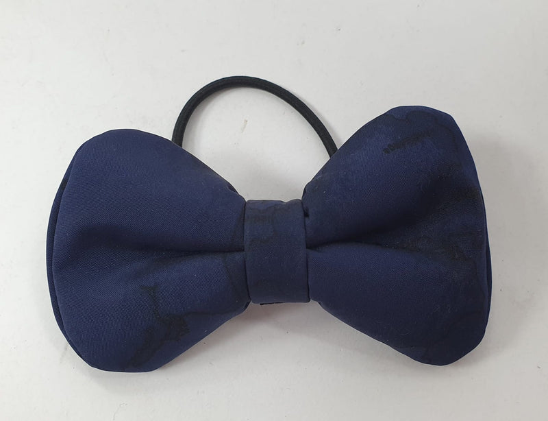 Elastico per capelli di alviero martini con fiocco rigido grande blu/ nero