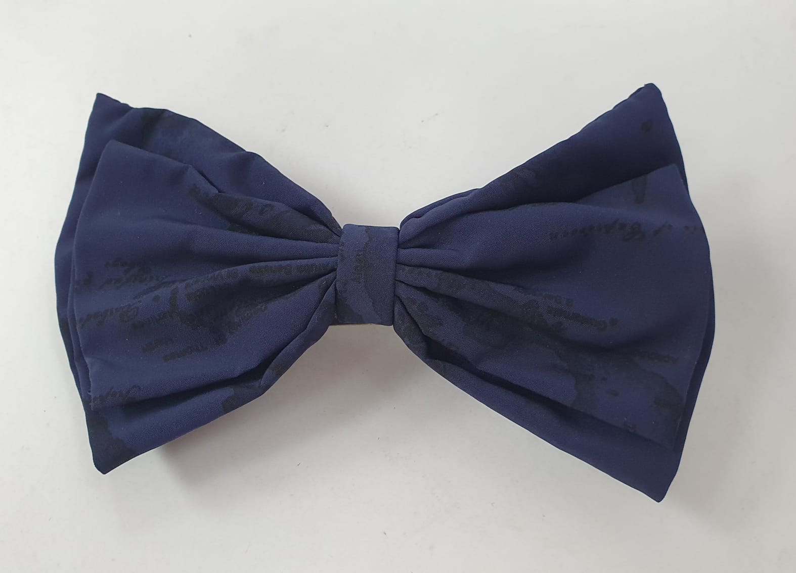 Fermaglio Magnetic di alviero Martini con fiocco morbido grande  Nero/ blu/ Viola