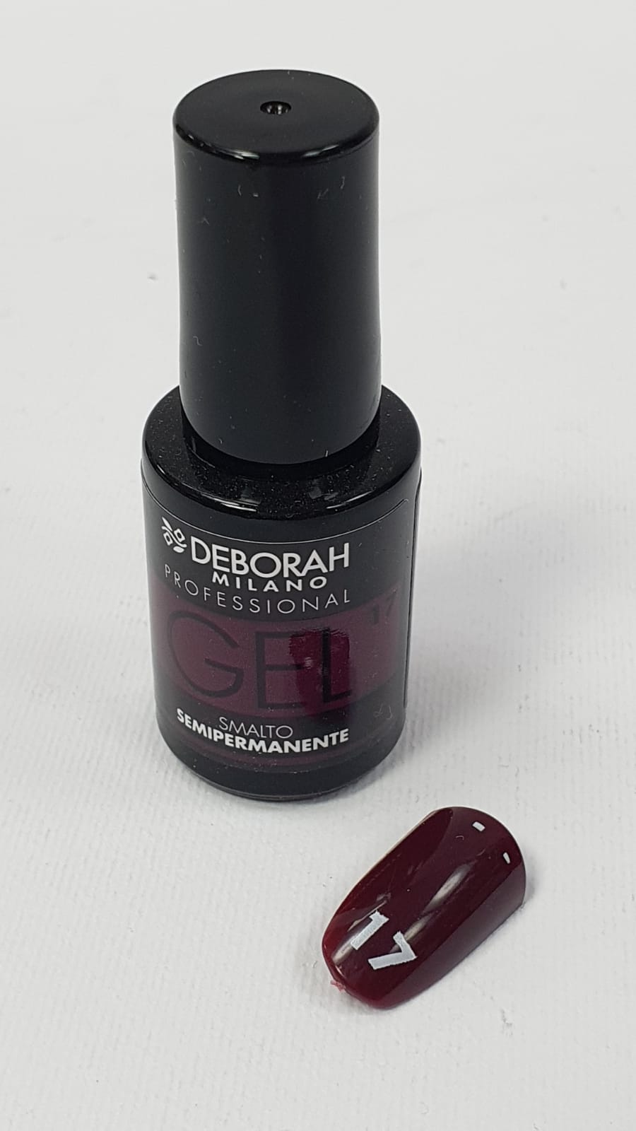 smalto gel semipermanente di deborah milano 01/02/03/04/05/06/07/08/09/10/11/12/13/14/15/16/17/18