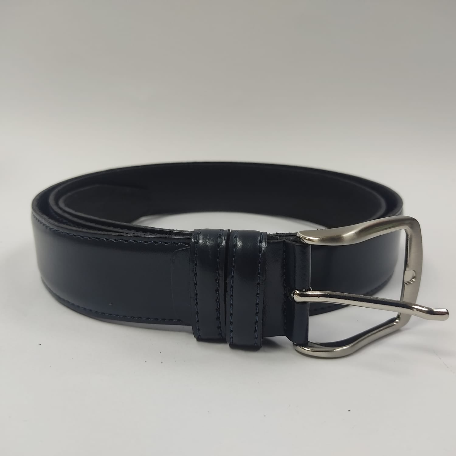Cintura uomo classica Gemir in pelle colore blu made in Italy