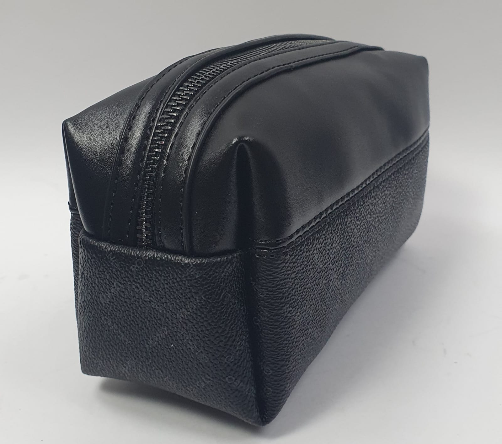 Pochette Grande da donna di romeo gigli linea Gama nero/ cuoio