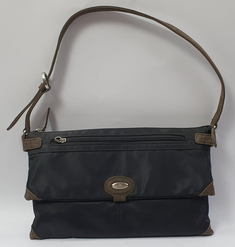 Borsa donna di sergio tacchini da portare a mano o a spalla nero