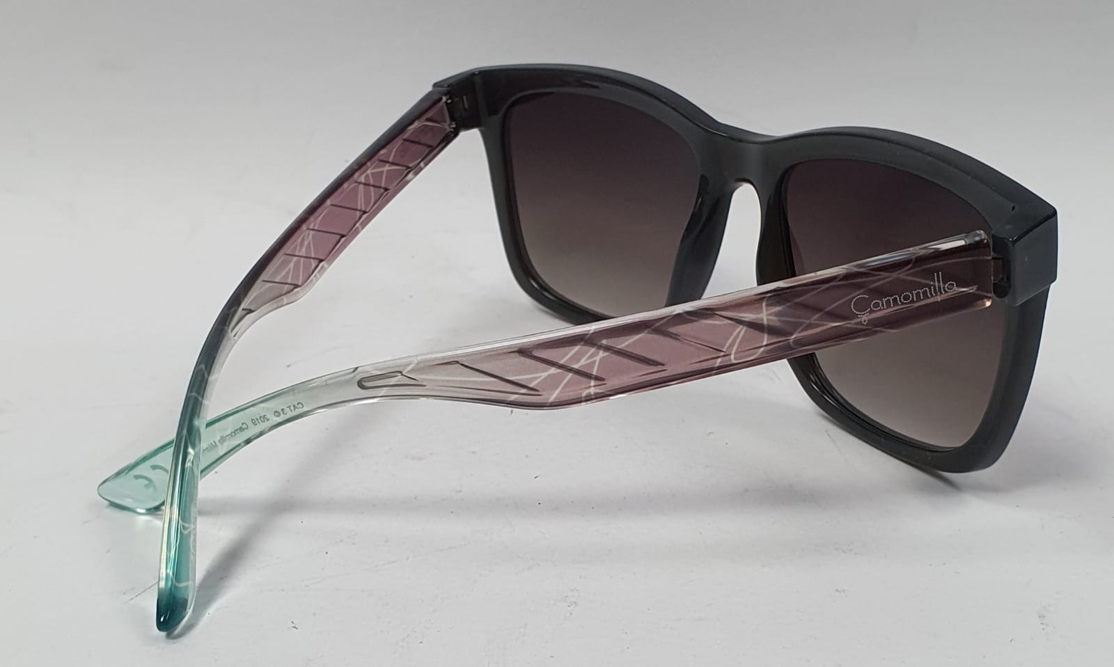 Occhiali da sole donna di camomilla milano grigio scuro con brillantini