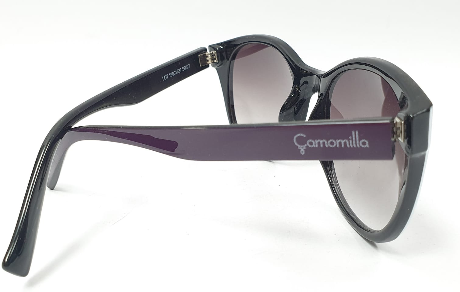 occhiali da sole da donna di camomilla milano viola