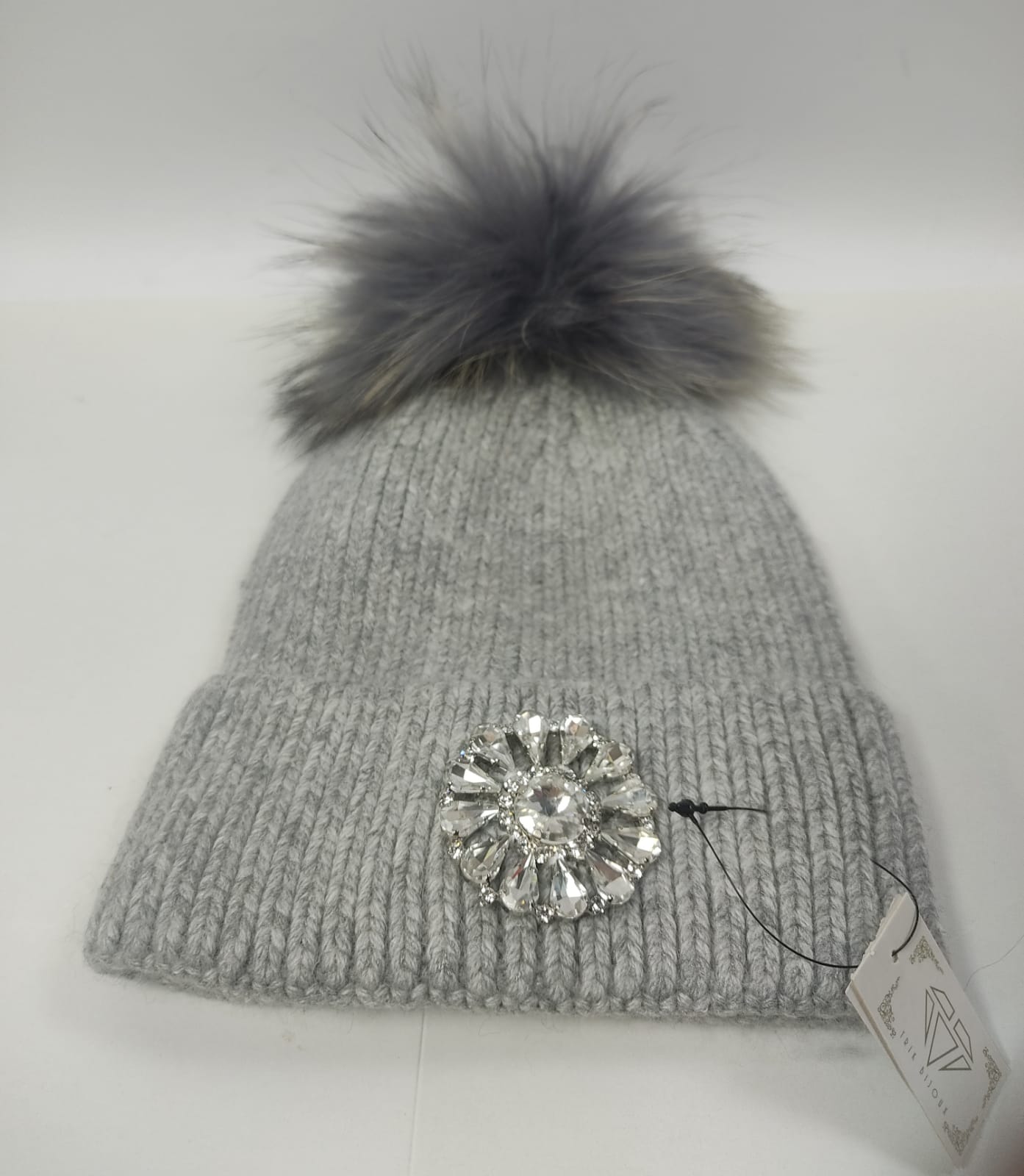 Cappello donna bianco/ grigio di trik bijoux con applicazione in swarovsky a forma di fiore