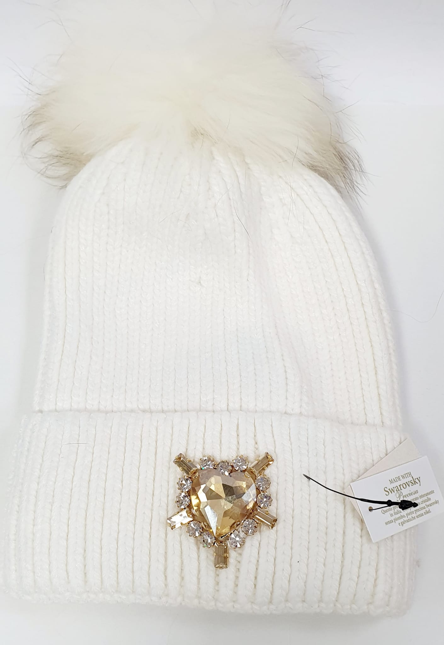 Cappello donna bianco di trik bijoux con applicazione swarovsky a forma di cuore