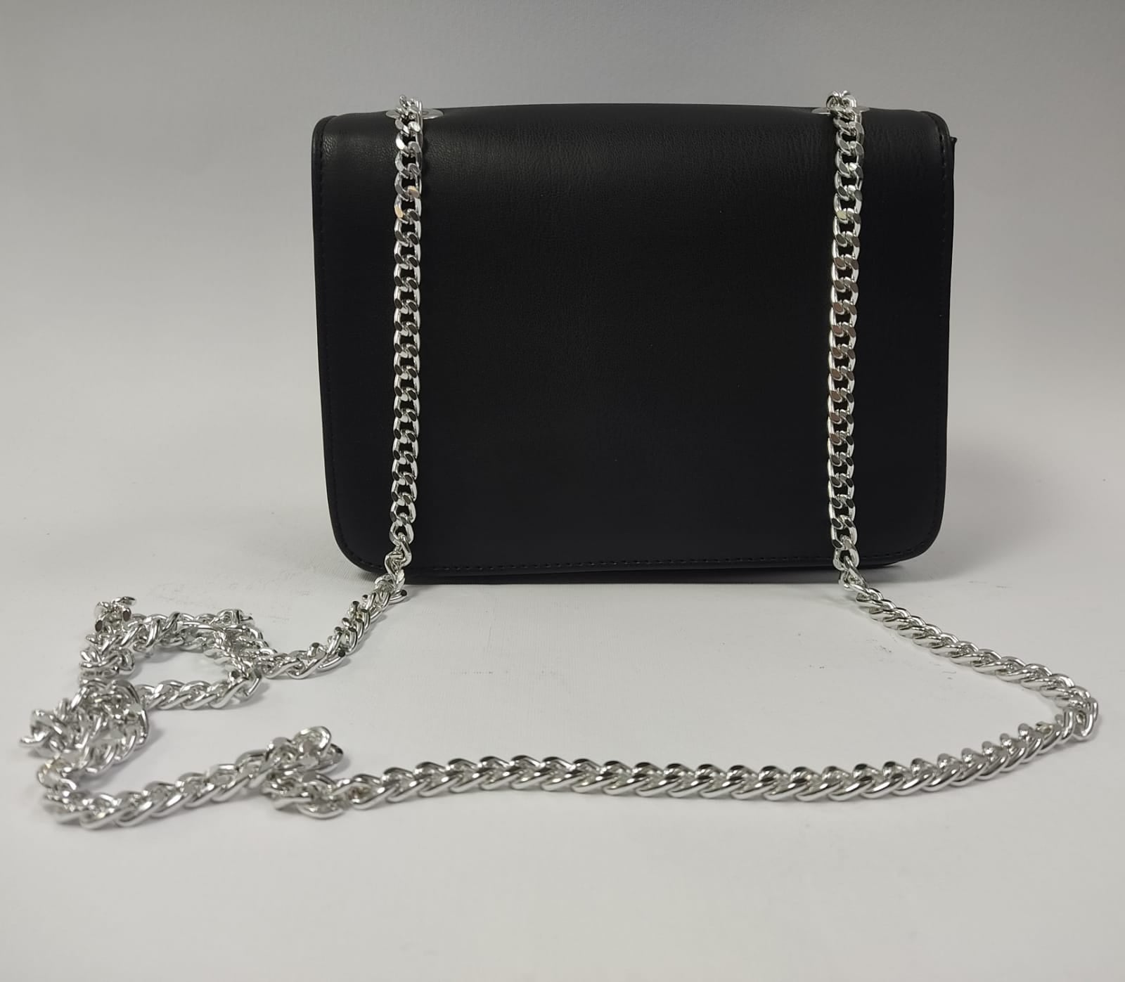 Borsa donna di Trik bijoux con catenina regolabile nero/ celeste/ bianco/rosa lucido/ cuoio/ rosa opaco/argento/ oro