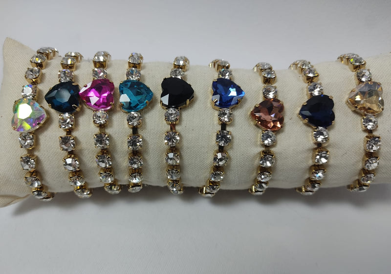 Bracciale Donna di trik bijoux con cristalli semplici e Cuore centrale in vari colori.