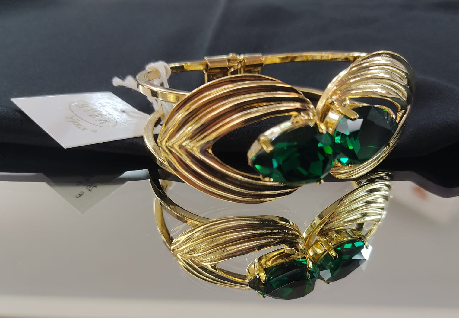 Bracciale donna di byba bijoux rigido montatura oro e cristallo nero/ verde