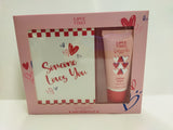Confezione regalo di Camomilla Milano con crema mani e diario