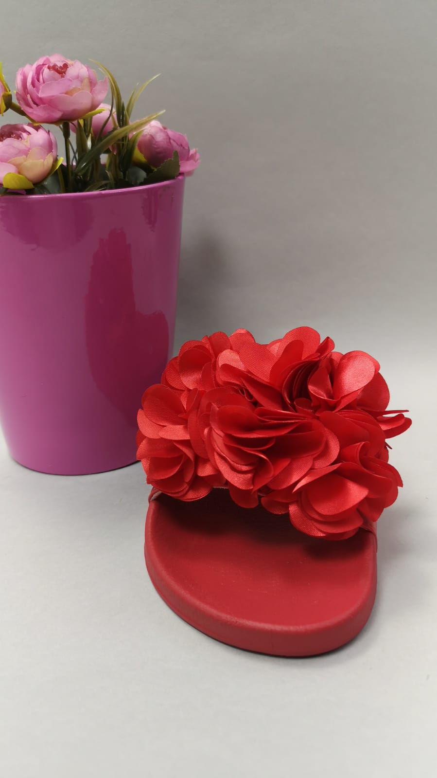 Sliders only flowers rossa di camomilla milano 34654 – Bagus