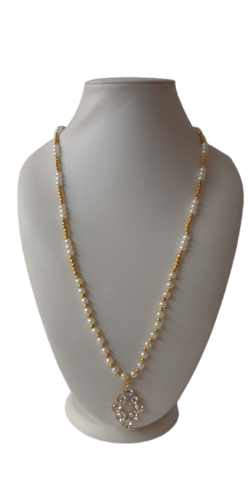 Collana di Perle con Ciondolo Forma Rombo GEMIR - Pearl Necklace
